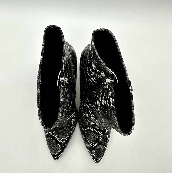 Rampage Snake Skin Animal Print Heeled Boots NWOB Women's Sz 8 Black White - Picture 8 of 12